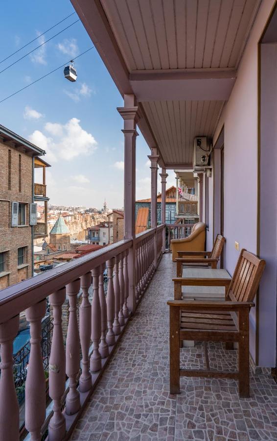 Hotel At Gomi 19 Тбилиси Экстерьер фото